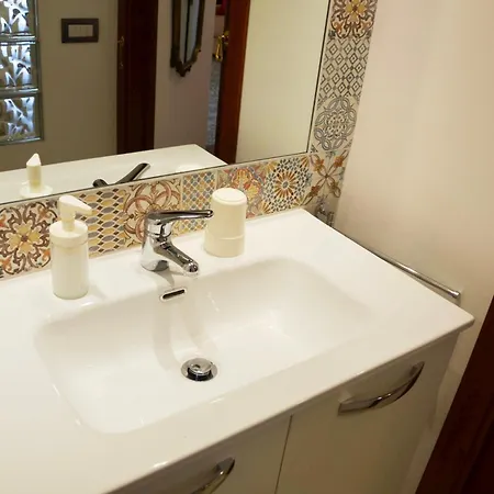 Casa Virgilio In Centro 3*