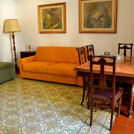 Casa Virgilio In Centro Konukevi Napoli