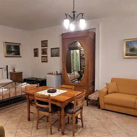 בית הארחה Casa Virgilio In Centro נאפולי