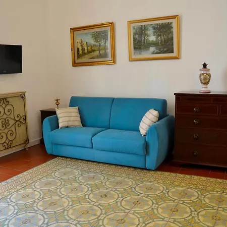 Casa Virgilio In Centro 3*