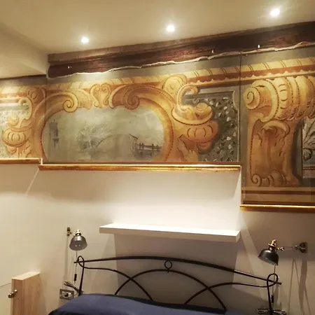 Casa Virgilio In Centro بيت ضيافة